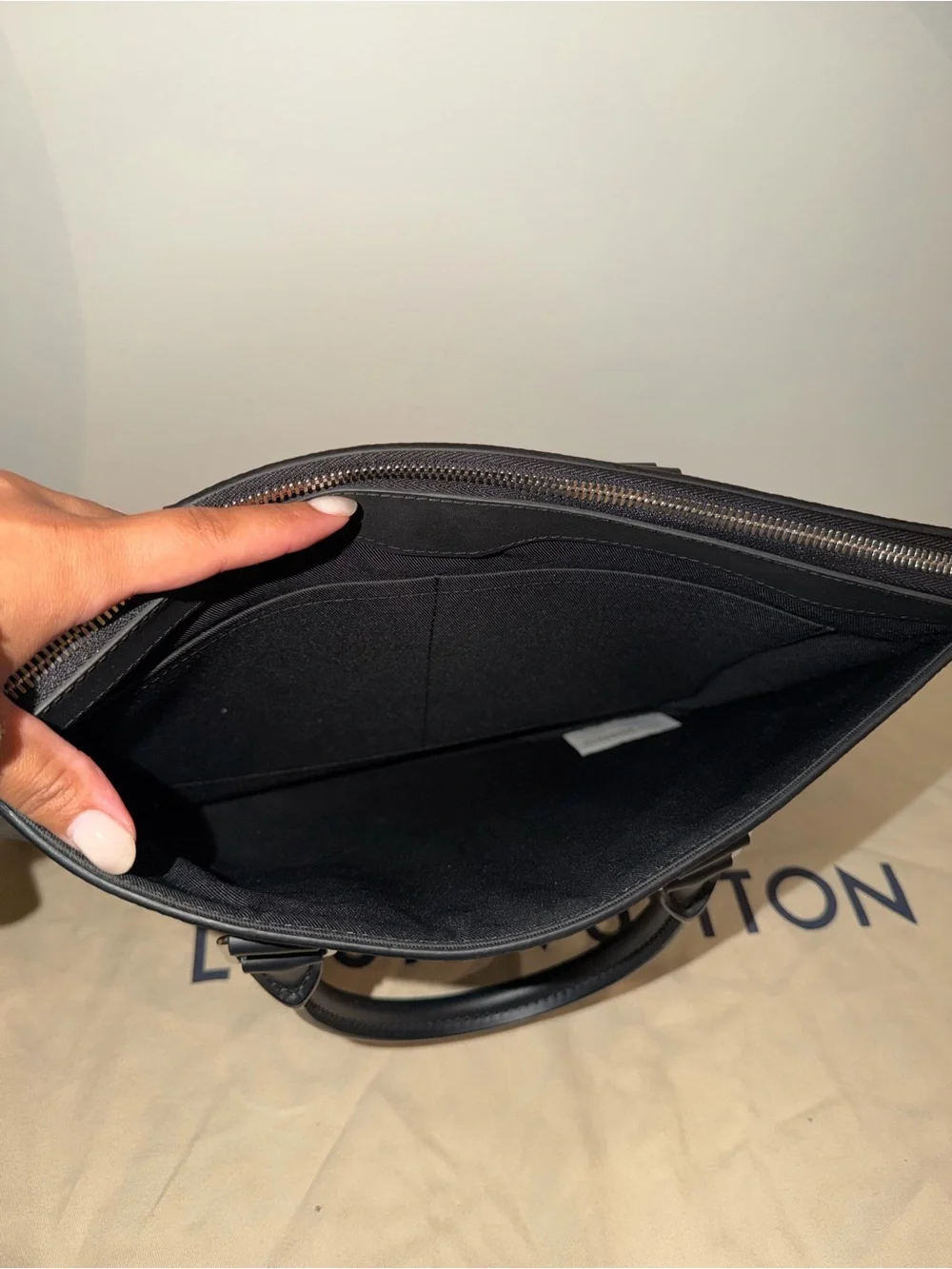 Louis Vuitton - Damier Graphite Anton Briefcase